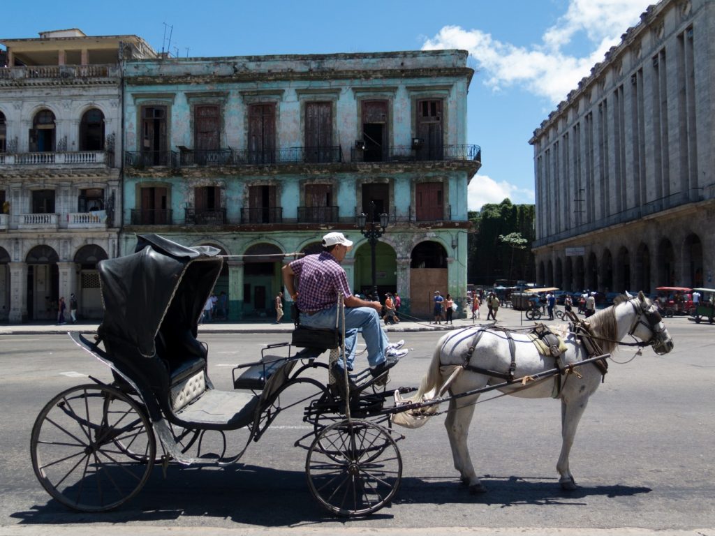 Cart_in_Old_Havana